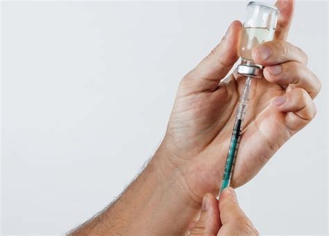 When the contents of the syringe have been injected, remove the needle and use your finger or thumb to put gentle pressure on the injection site for a few minutes. . Video of injections for erectile dysfunction